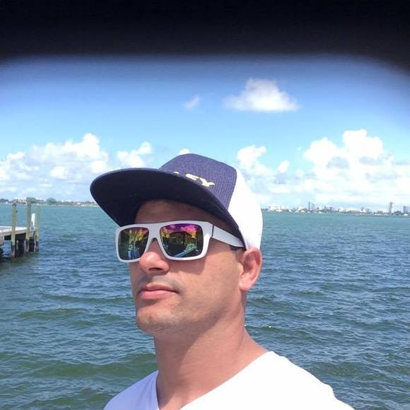 Meet your Posher, Adriano - Picture 1 of 1